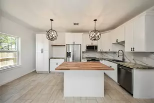 450 Rd 5512, Cleveland, TX 77327 - Photo 13