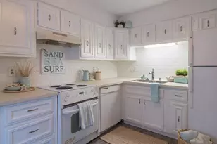 1726 Broadway, Galveston, TX 77550 - Photo 5