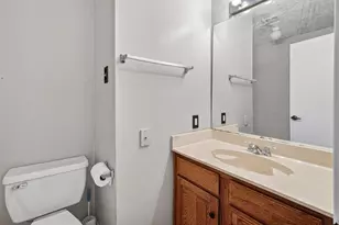 14002 Kathi Lynn Ln, Sugar Land, TX 77498 - Photo 15
