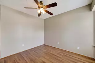 14002 Kathi Lynn Ln, Sugar Land, TX 77498 - Photo 13