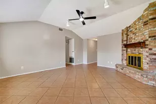 14002 Kathi Lynn Ln, Sugar Land, TX 77498 - Photo 5