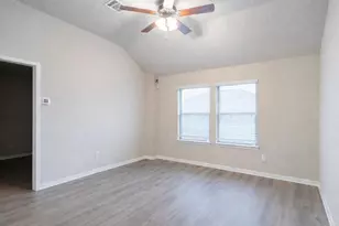 5296 Latigo Ct, Alvin, TX 77511 - Photo 17