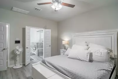 5296 Latigo Court, Alvin, TX 77511 - Photo 15