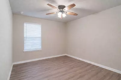 5296 Latigo Court, Alvin, TX 77511 - Photo 19