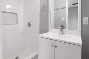 723 Doverside St St, Houston, TX 77022 - Photo 9