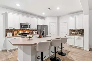 103 Ledgestone Pl, The Woodlands, TX 77382 - Photo 13