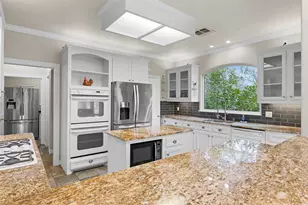 601 Country Club Ct, Ledbetter, TX 78946 - Photo 15