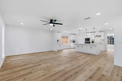 8014 17th Green Drive, Humble, TX 77346 - Photo 9