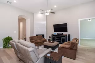 6811 Mirabeau Ln, Katy, TX 77493 - Photo 17