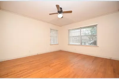 4054 Cheena Drive, Houston, TX 77025 - Photo 9