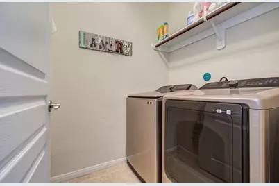 13409 Clayton Lake Lane, Houston, TX 77044 - Photo 11