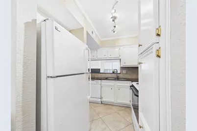 260 El Dorado Boulevard #1807, Houston, TX 77598 - Photo 11