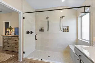 732 Scenic Lake Dr, La Marque, TX 77568 - Photo 19