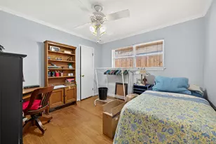 5326 Redstart St, Houston, TX 77096 - Photo 33