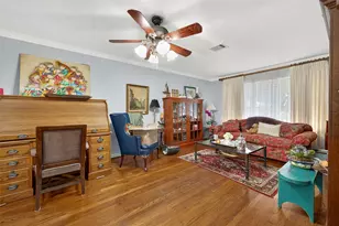 5326 Redstart St, Houston, TX 77096 - Photo 13