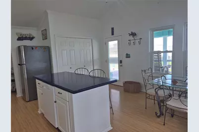 953 Sea Breeze, Crystal Beach, TX 77650 - Photo 7