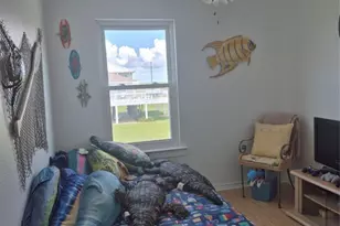 953 Sea Breeze, Crystal Beach, TX 77650 - Photo 15