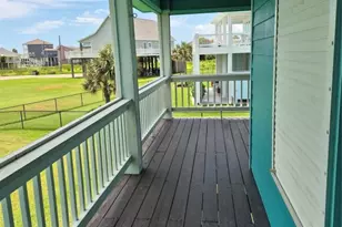 953 Sea Breeze, Crystal Beach, TX 77650 - Photo 25