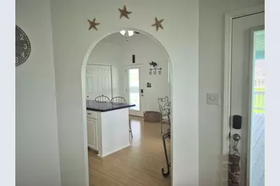 953 Sea Breeze, Crystal Beach, TX 77650 - Photo 9