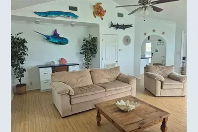 953 Sea Breeze, Crystal Beach, TX 77650 - Photo 27