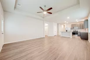 811 Gavin Walker Dr, Rosharon, TX 77583 - Photo 5