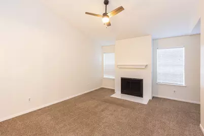 14600 Fonmeadow Drive #1105, Houston, TX 77035 - Photo 13