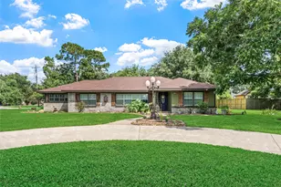 5803 5th St, Danbury, TX 77534 - Photo 1