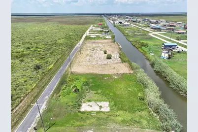 1102 Pennington Street, Gilchrist, TX 77617 - Photo 13