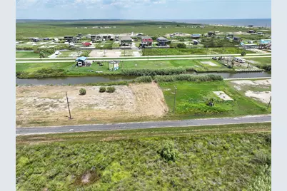 1102 Pennington Street, Gilchrist, TX 77617 - Photo 17