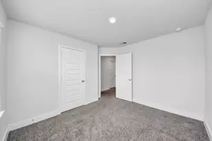 4423 Santorini Ln, Houston, TX 77045 - Photo 31