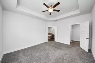 4423 Santorini Ln, Houston, TX 77045 - Photo 19