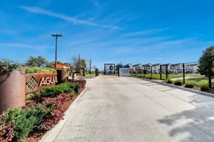 4423 Santorini Ln, Houston, TX 77045 - Photo 5