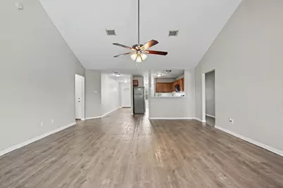 10807 Cayman Mist Drive, Houston, TX 77075 - Photo 9