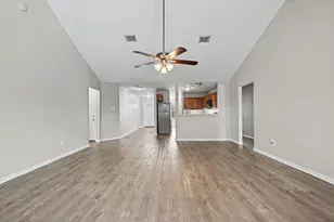 10807 Cayman Mist Dr, Houston, TX 77075 - Photo 9