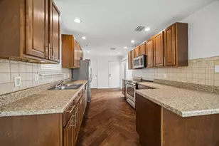 7619 Athlone Dr, Houston, TX 77088 - Photo 13