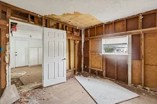 220 S Live Oak Ave, New Braunfels, TX 78130 - Photo 21