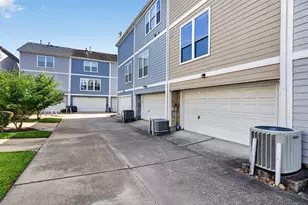 3208 Chenevert St, Houston, TX 77004 - Photo 35