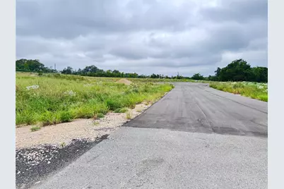 109 Compound, Round Top, TX 78954 - Photo 5