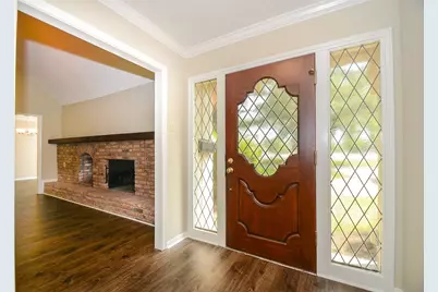 5843 S Braeswood Boulevard, Houston, TX 77096 - Photo 11