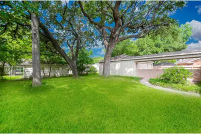 5843 S Braeswood Boulevard, Houston, TX 77096 - Photo 45