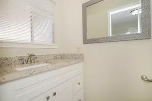 5843 S Braeswood Blvd, Houston, TX 77096 - Photo 21