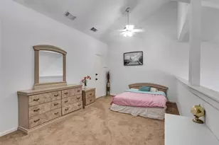 174 April Point Dr S, Conroe, TX 77356 - Photo 31