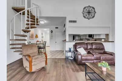 174 April Point Drive S, Conroe, TX 77356 - Photo 15