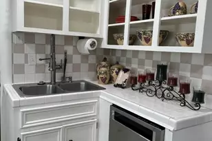 4802 Siegel St, Houston, TX 77009 - Photo 9