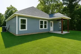 387 Autumn Ln, Livingston, TX 77351 - Photo 17