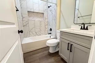 387 Autumn Ln, Livingston, TX 77351 - Photo 7