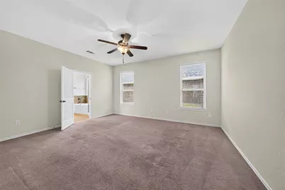 19023 Pinewood Point Lane, Tomball, TX 77377 - Photo 9