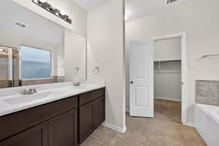 19023 Pinewood Point Ln, Tomball, TX 77377 - Photo 13
