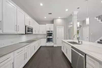 510 Floriencia Street, Sugar Land, TX 77479 - Photo 11