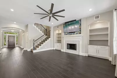 510 Floriencia Street, Sugar Land, TX 77479 - Photo 5